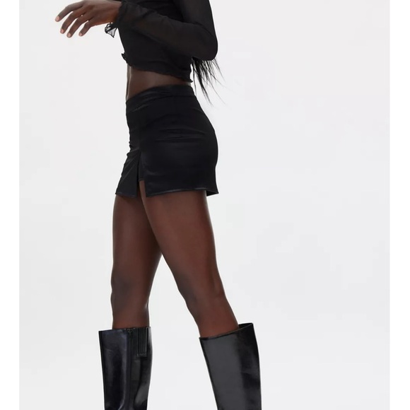 NWT UO Gracie Satin Mini Skort - Picture 4 of 6